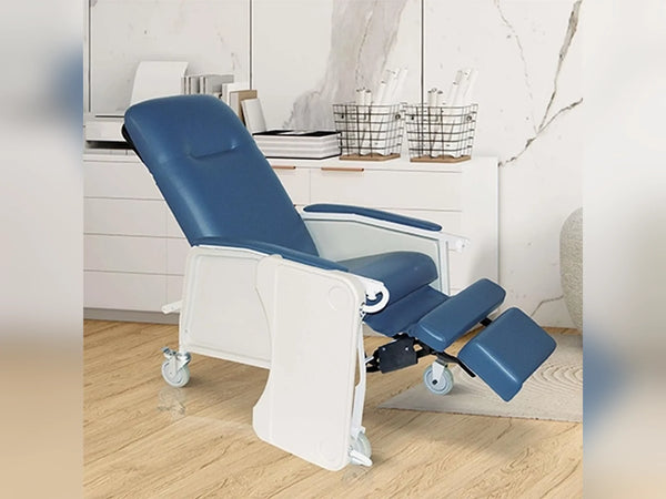 Geri Chair rental, photo 1