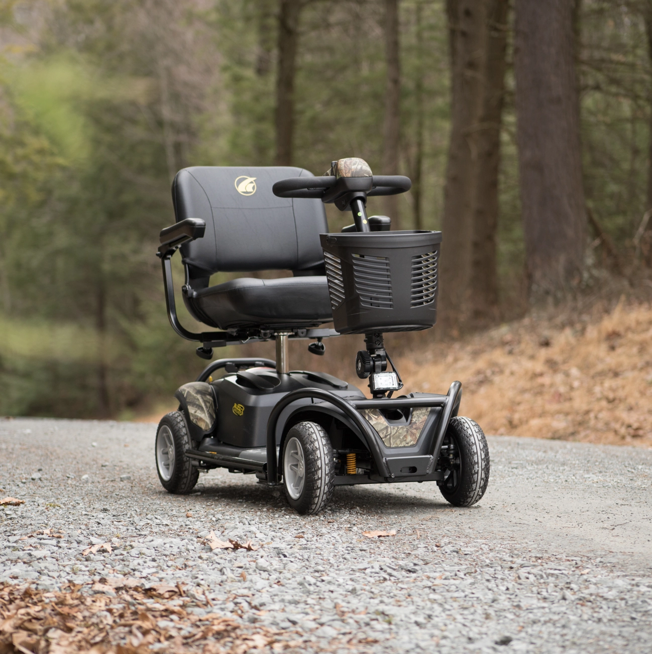 Full-size mobility scooter with extended battery range for long distance use